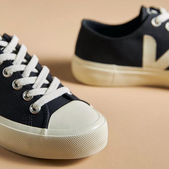 NWT Veja Wata II Low-Top Sneakers - Picture 4 of 4